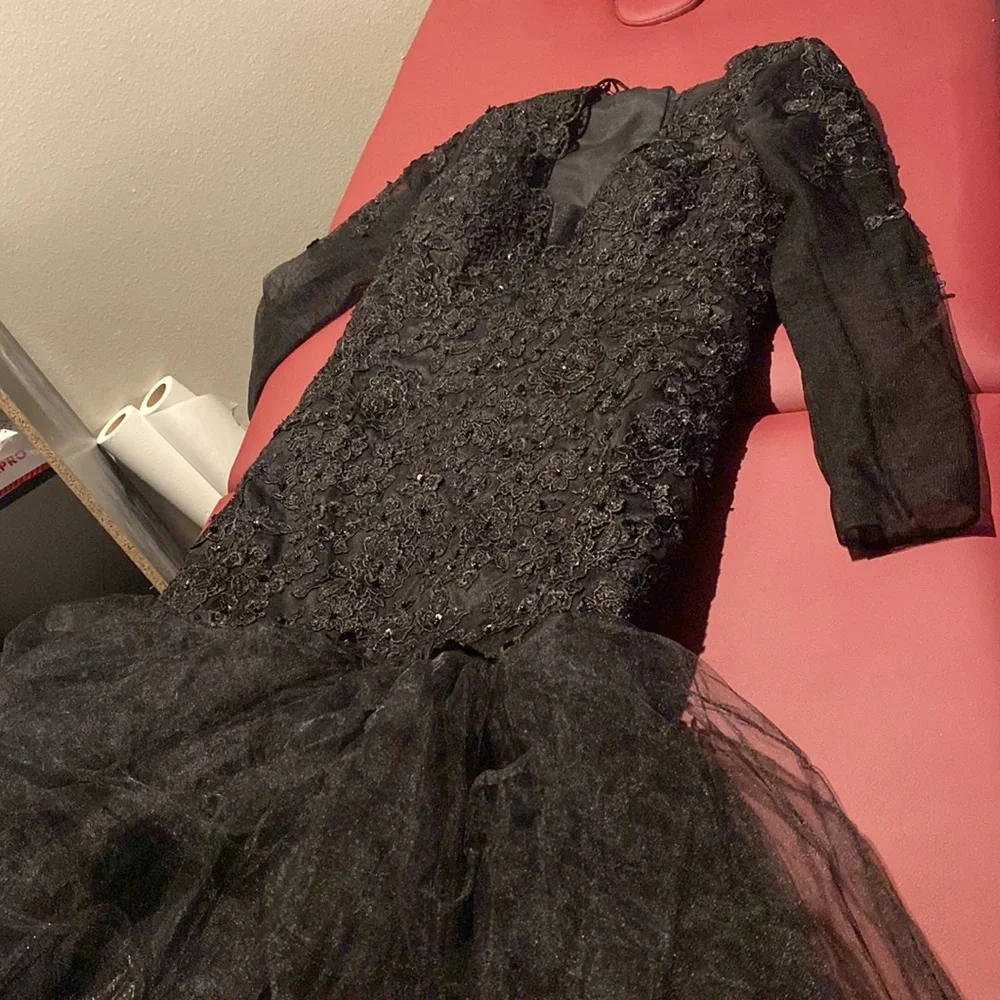 PROM DRESS - Picture 9 of 12